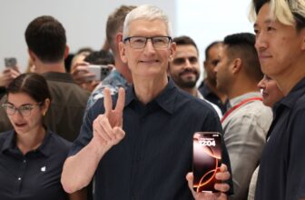 Apple Reportedly Loses Key AI Thoughts