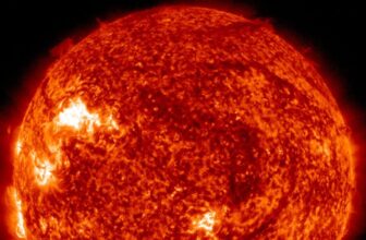 Astronomers Are Monitoring a Big Sunspot Cluster That is Already Inflicting Issues